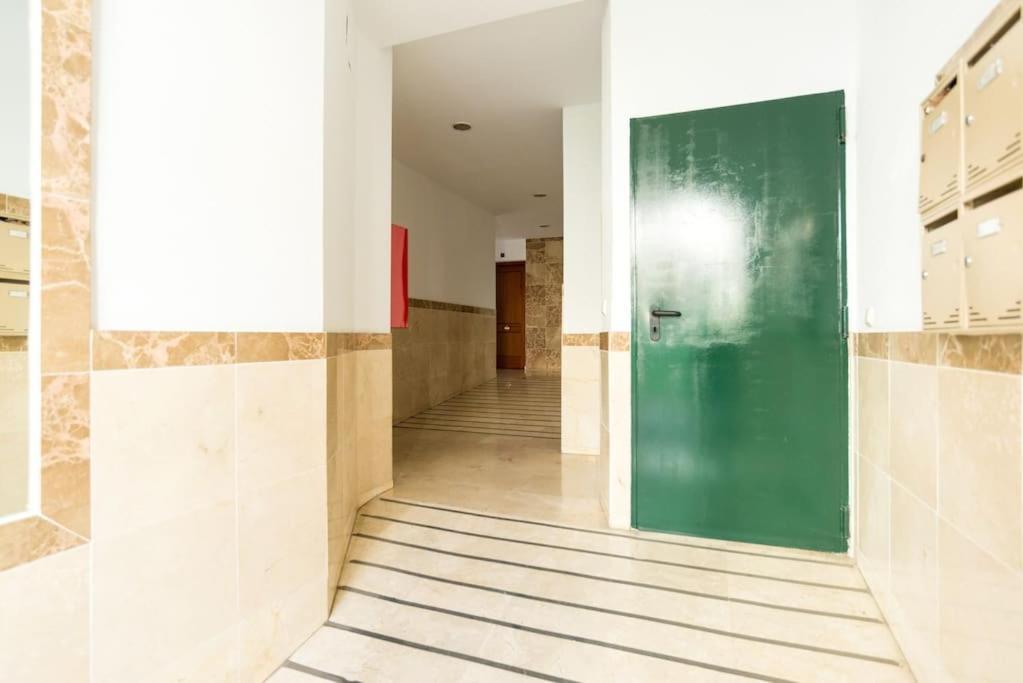 Apartamento Con Parking Gratis En El Centro De Malaga公寓 外观 照片